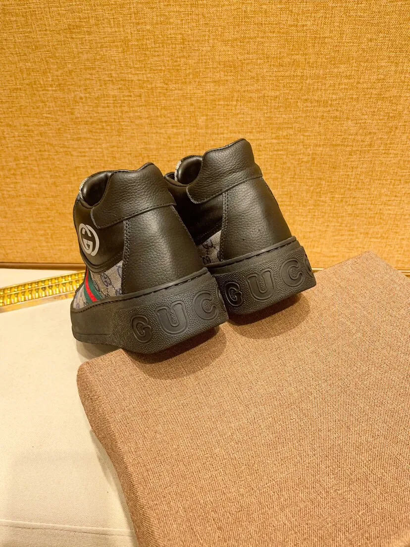 Factory price 440 [Gucci] Gucci's latest high-top casual Korean-style men's shoes, brand new autumn and winter design, perfect workmanship, cabinet quality, upper: cowhide material, leather lining; soft and comfortable, rubber outsole ultra-light, wear-resistant, simple, versatile fashion men's shoes, color optional, size 38--44